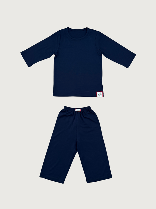 Three- quarter matching sleeve set