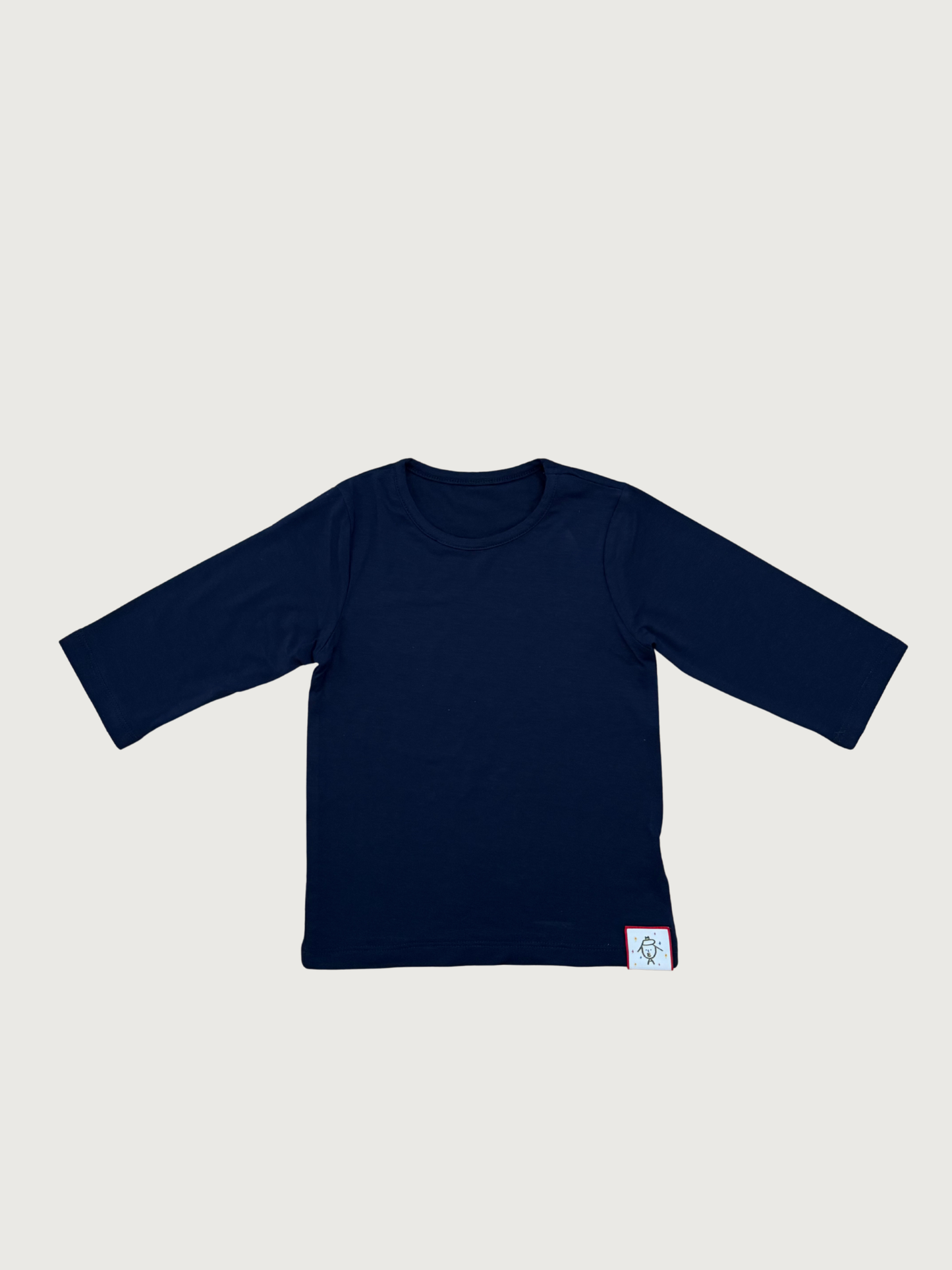 Three- quarter matching sleeve set