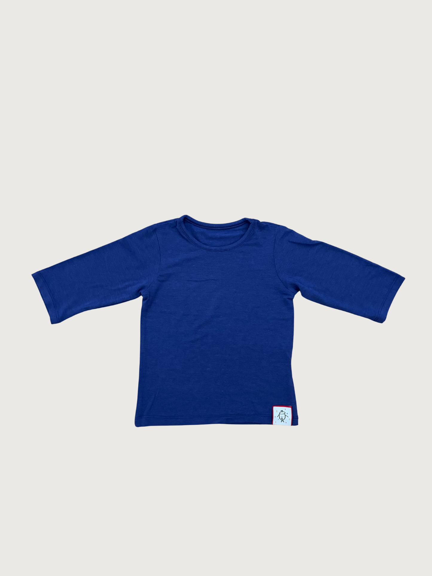 Three- quarter matching sleeve set