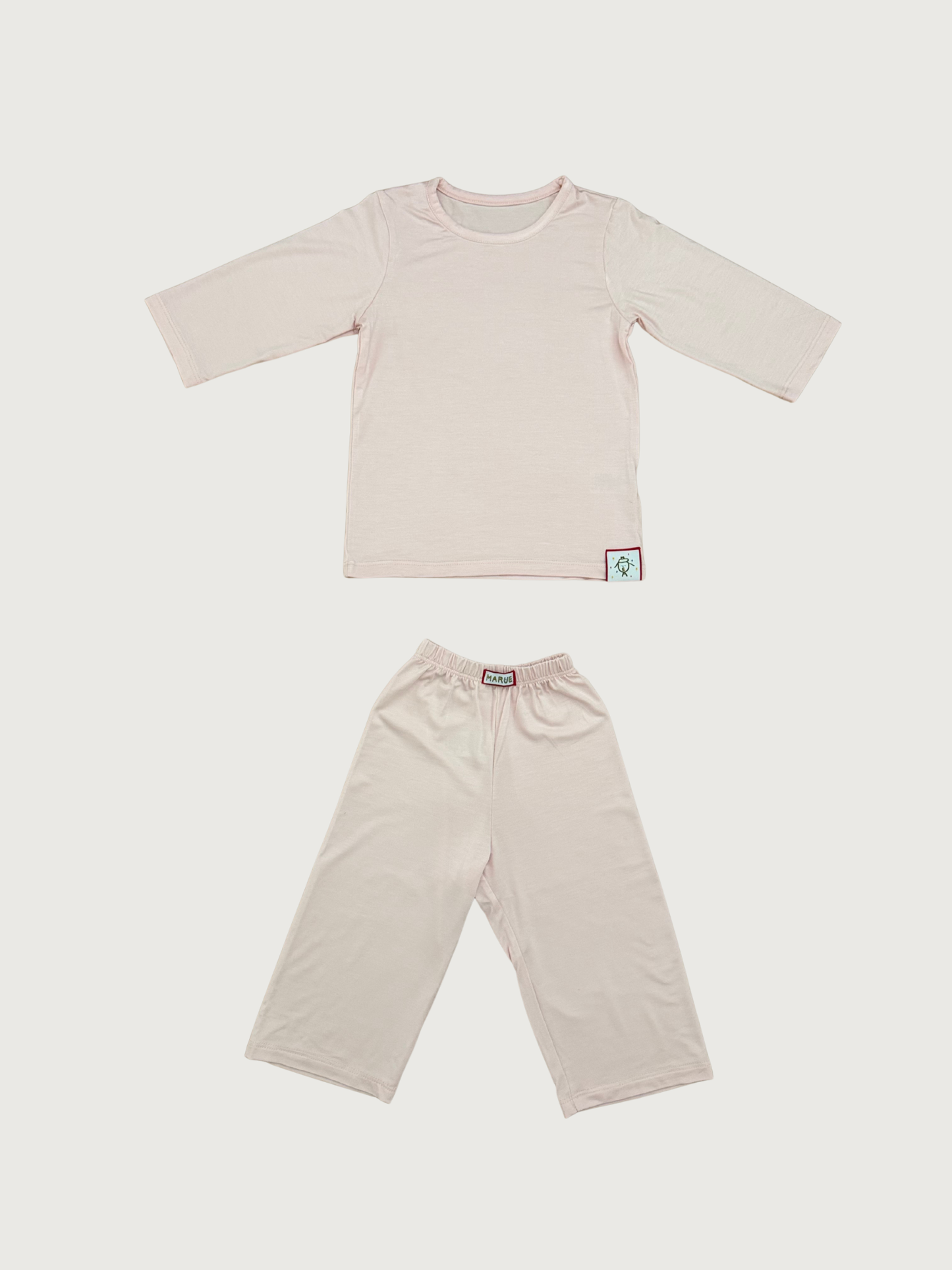 Three- quarter matching sleeve set