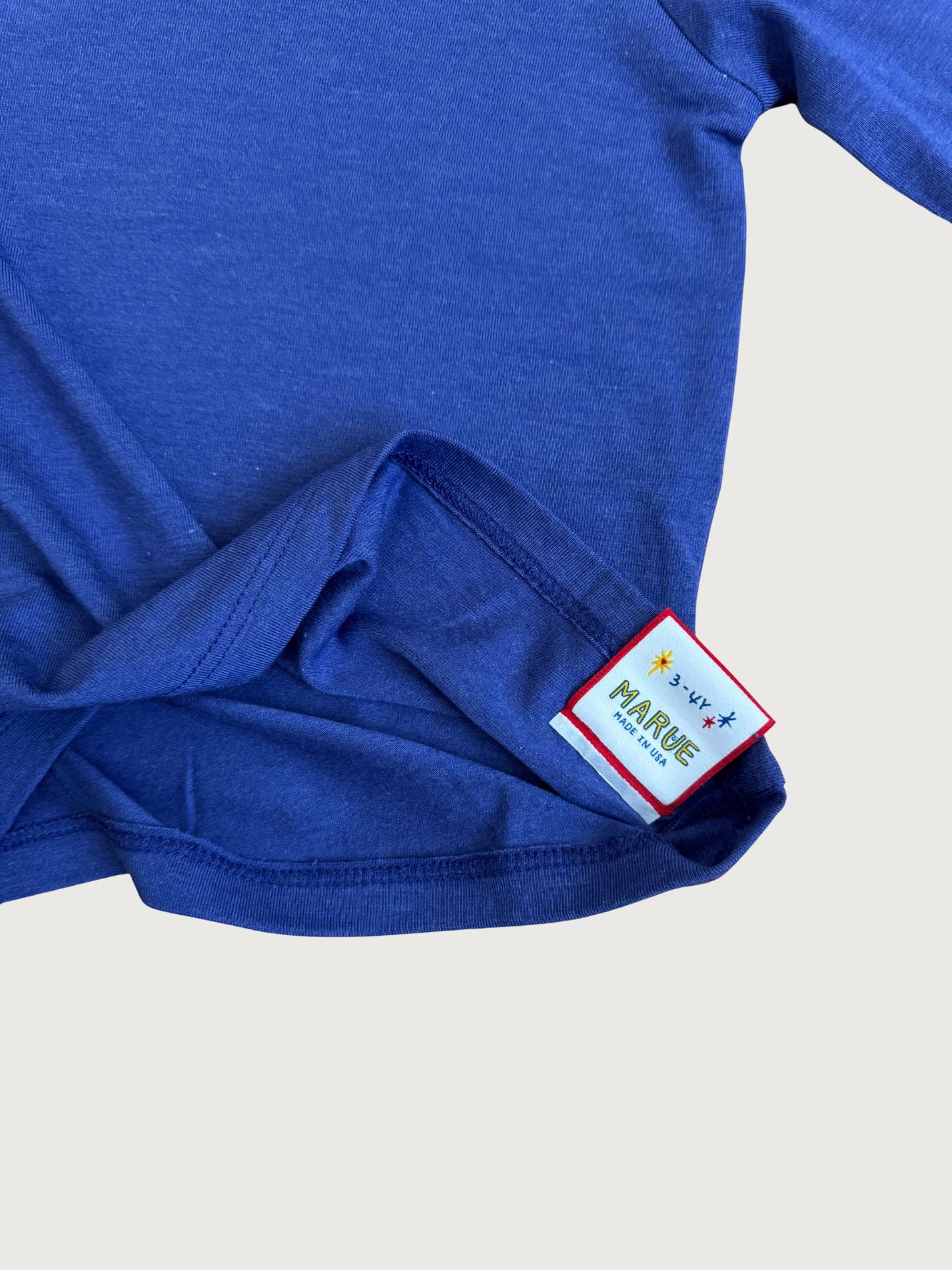 Three- quarter matching sleeve set